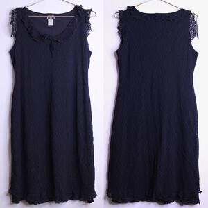 VTG Black Lace Romantic Vampy Dress - Medium